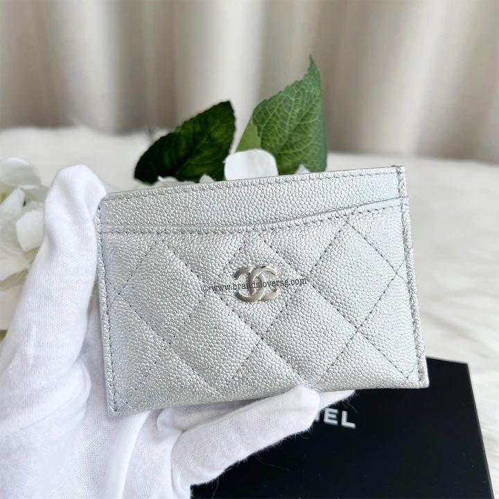 ✖️SOLD!✖️Chanel Flat Card Holder in Metallic Glittery Silver Caviar SHW,  Luxury, Bags & Wallets on Carousell