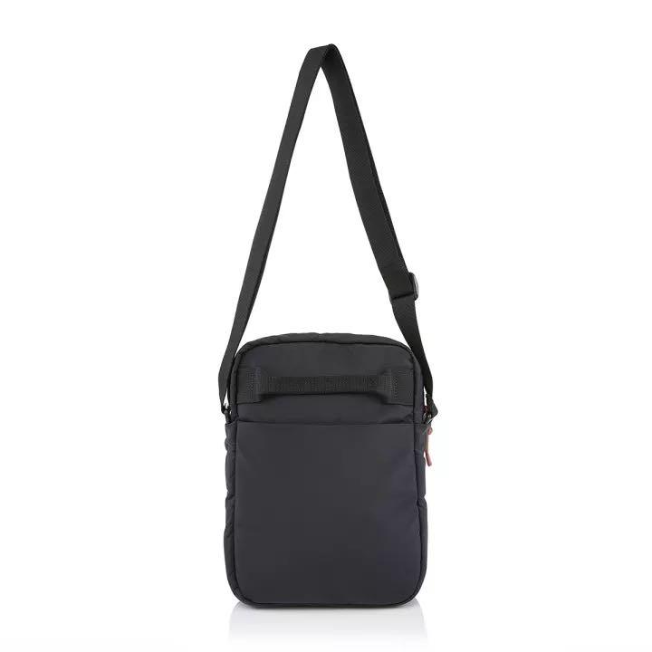 Crumpler megamorph sling bag top