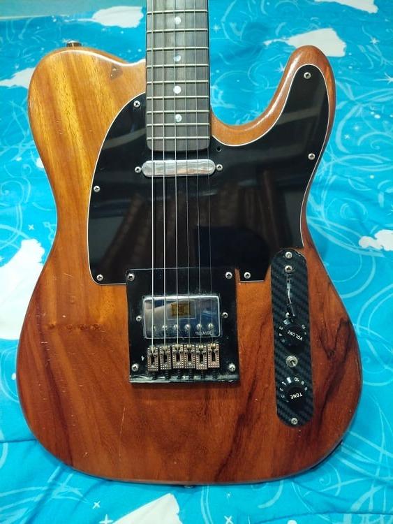 Electric Guitar (Category: Musical Instruments) located in Silang. Submitted by thehouseofrubyph (Listing ID 1128214500, Image 3). Description: Electric Guitar Telecaster.