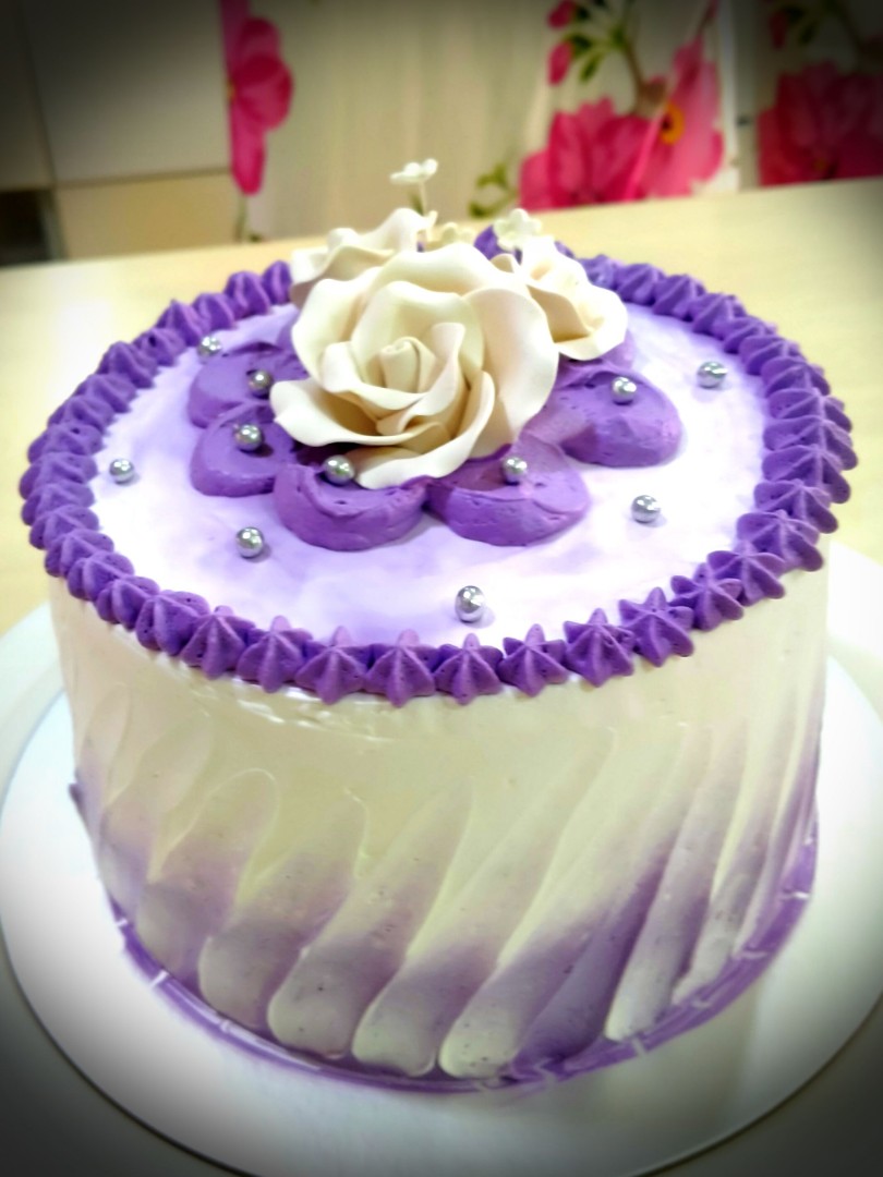 Purple Designer Cake | Winni.in