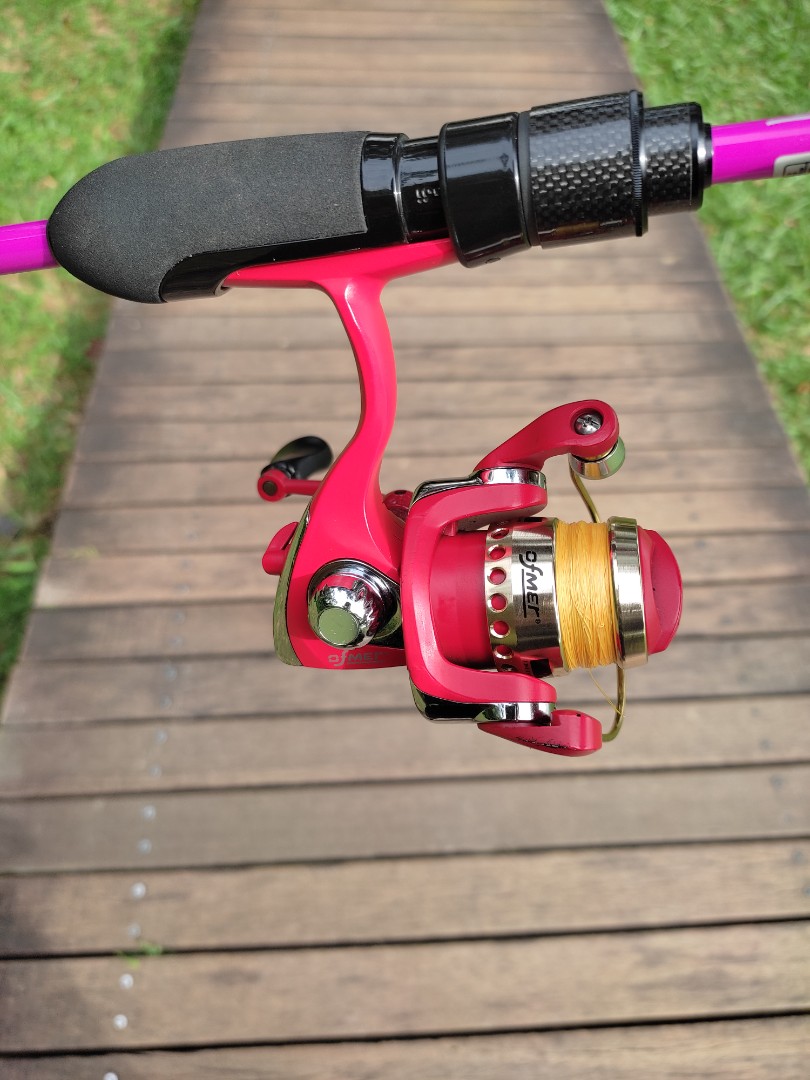 Fishing Reel 500 series - Ofmer Axis 6 Ultralight, Sports Equipment,  Fishing on Carousell