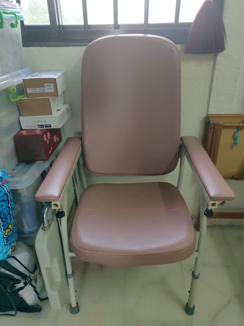 Ergonomic chair for clearance elderly