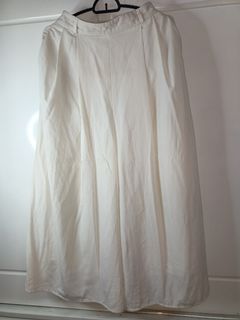 (Category: ) located in . Submitted by bella.closet (Listing ID 1128256022, Image 1). Description: .