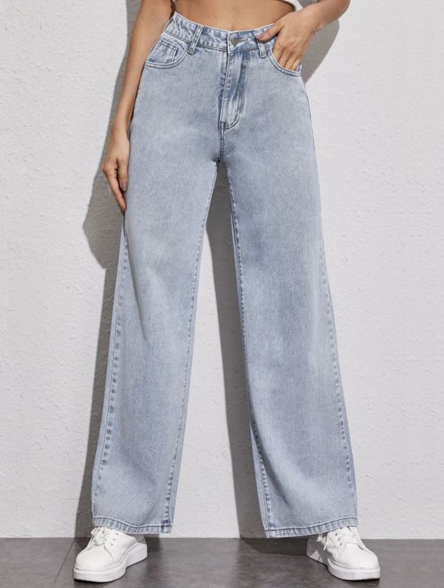 high waisted and wide leg jeans( light 