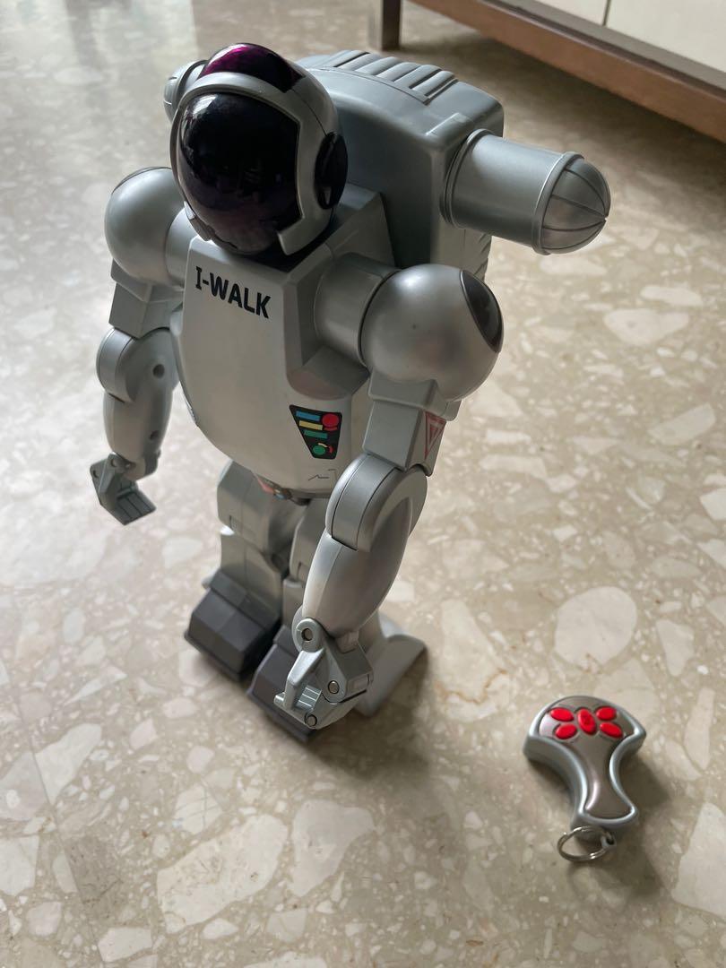 I walk shop robot