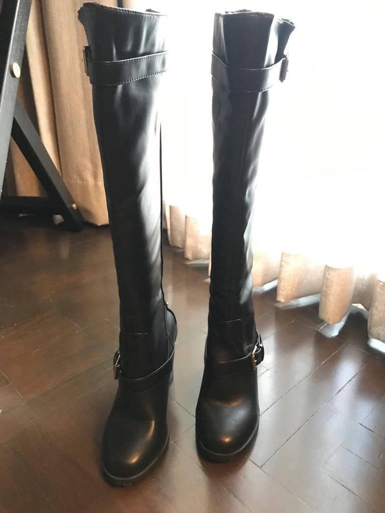 Just Fab Knee High Boots Size 5.5 