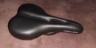 (Category: ) located in . Submitted by n.e.i.l.a (Listing ID 1128129228, Image 1). Description: .