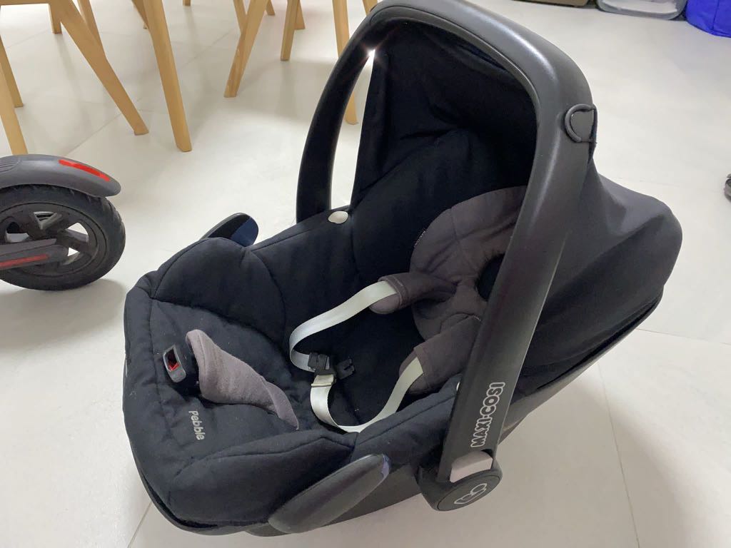 Maxi-Cosi Pebble Baby Car Seat (0-12 months), 兒童＆孕婦用品, 外出用品, 外出用品- 安全座椅-  Carousell
