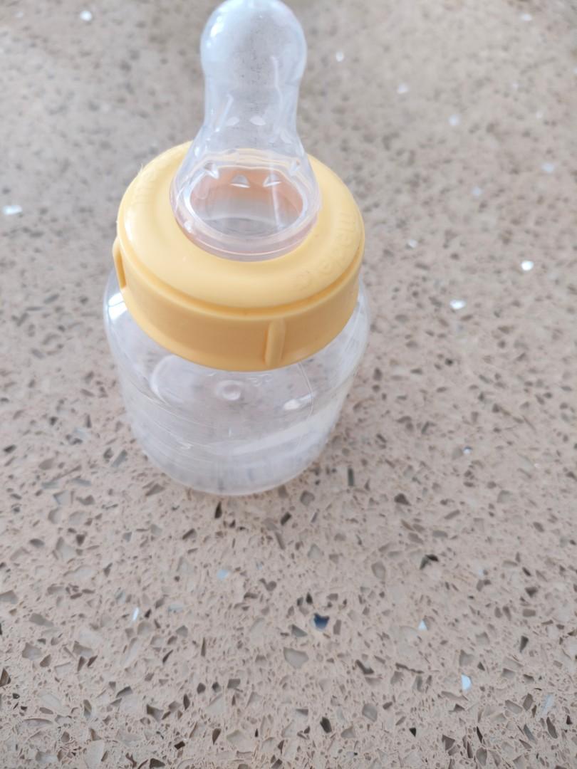 Medela 2.5 oz cheap bottles