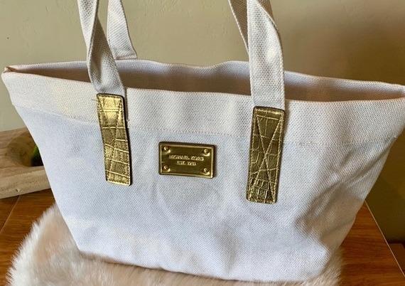 Michael Kors Canvas Tote Bag, Women's Fashion, Bags & Wallets, Tote Bags on  Carousell