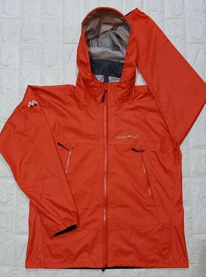 MONTBELL GORE-TEX RAIN JACKET Hideable Hood, Men's Fashion, Coats, Jackets  and Outerwear on Carousell