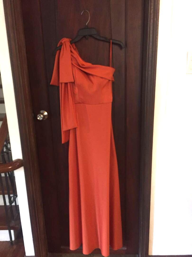 Orange one shoulder strapped dress with a bow (Category: Dresses) located in Manila. Submitted by catdelro (Listing ID 1128148941, Image 1). Description: - I just wore this once for my sister’s wedding, just this March 2021. - I had this tailor made, comes with a plastic to protect the dress. - There are no holes, discolorations or any defects so it is still good as new! - Please buy this!!! as I am decluttering my closet of the things I don’t us