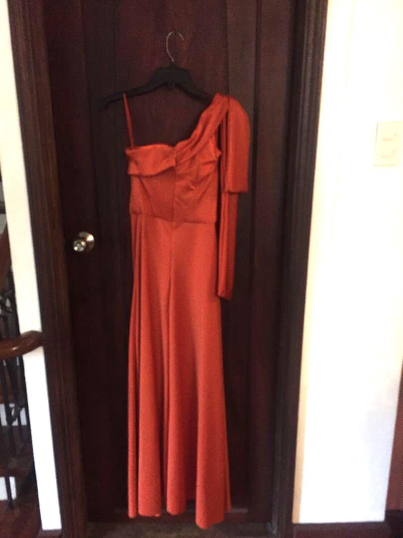 Orange one shoulder strapped dress with a bow (Category: Dresses) located in Manila. Submitted by catdelro (Listing ID 1128148941, Image 2). Description: - I just wore this once for my sister’s wedding, just this March 2021. - I had this tailor made, comes with a plastic to protect the dress. - There are no holes, discolorations or any defects so it is still good as new! - Please buy this!!! as I am decluttering my closet of the things I don’t us