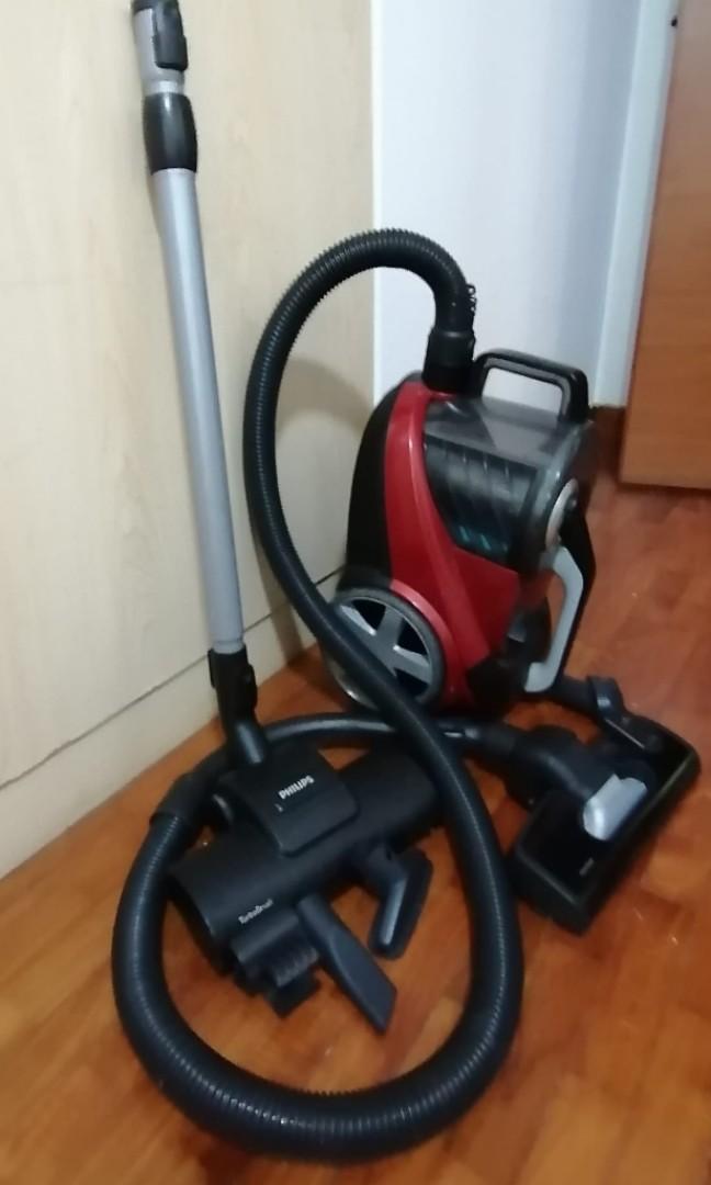 Philips Vacuum Cleaner- Power Cyclone 5, TV & Home Appliances, Vacuum ...