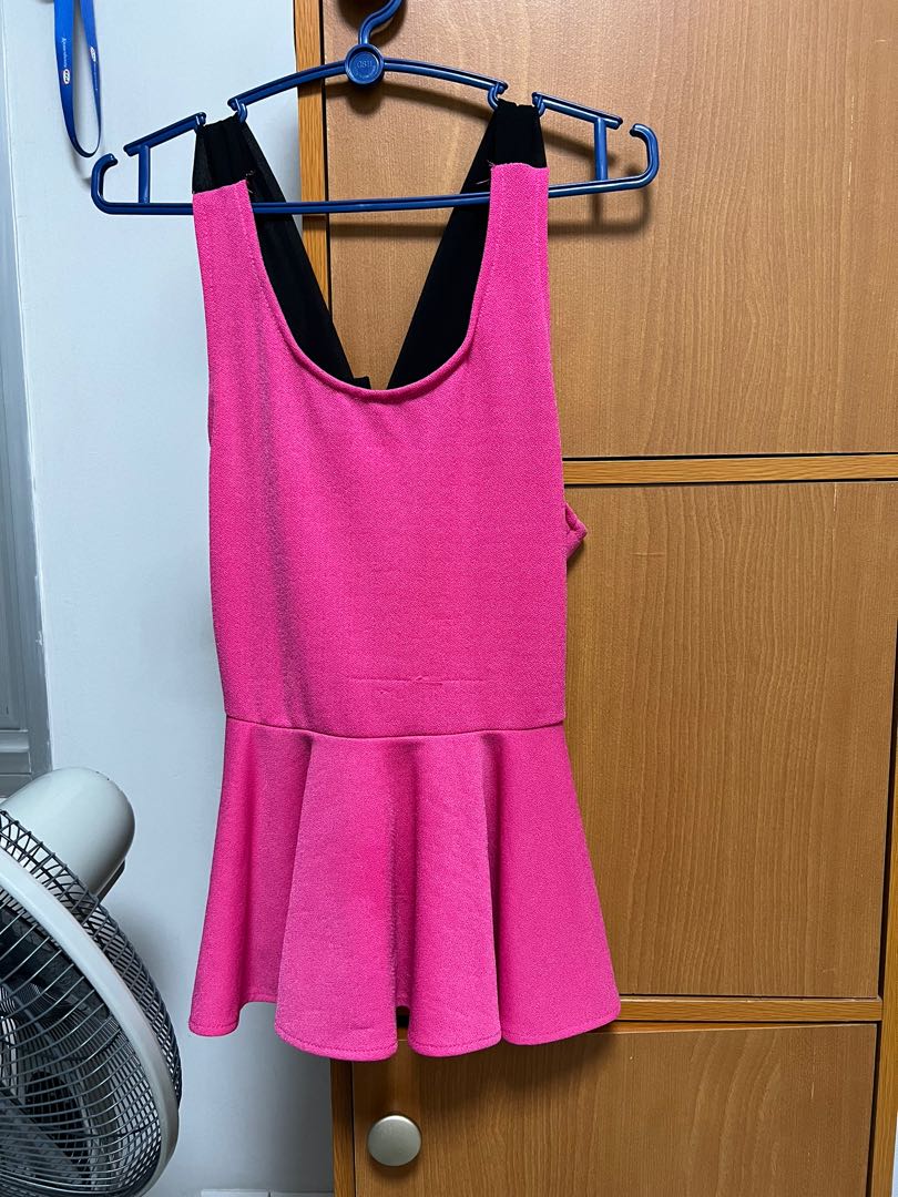 Pink peplum top(Free with any purchase), Women's Fashion, Tops, Sleeveless  on Carousell