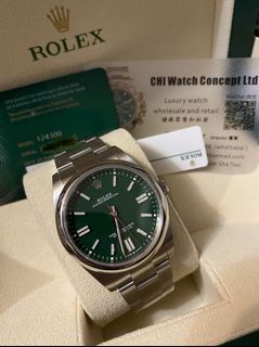 （分類：）位於 。 由 chiwatchconcept 提交（商品編號 1128224537，圖片 1）。簡介： 。