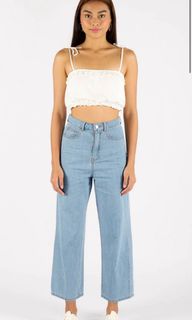 (Category: ) located in . Submitted by melonpan_buys (Listing ID 1128128255, Image 1). Description: .