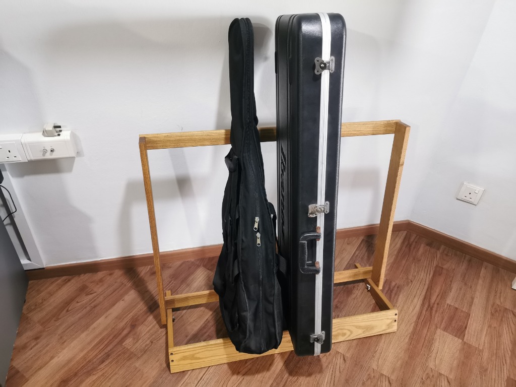 Guitar case hotsell floor rack