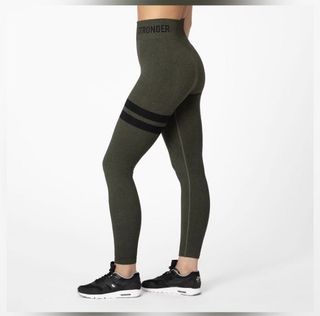 (Category: ) located in . Submitted by clothesat8 (Listing ID 1128105376, Image 1). Description: .