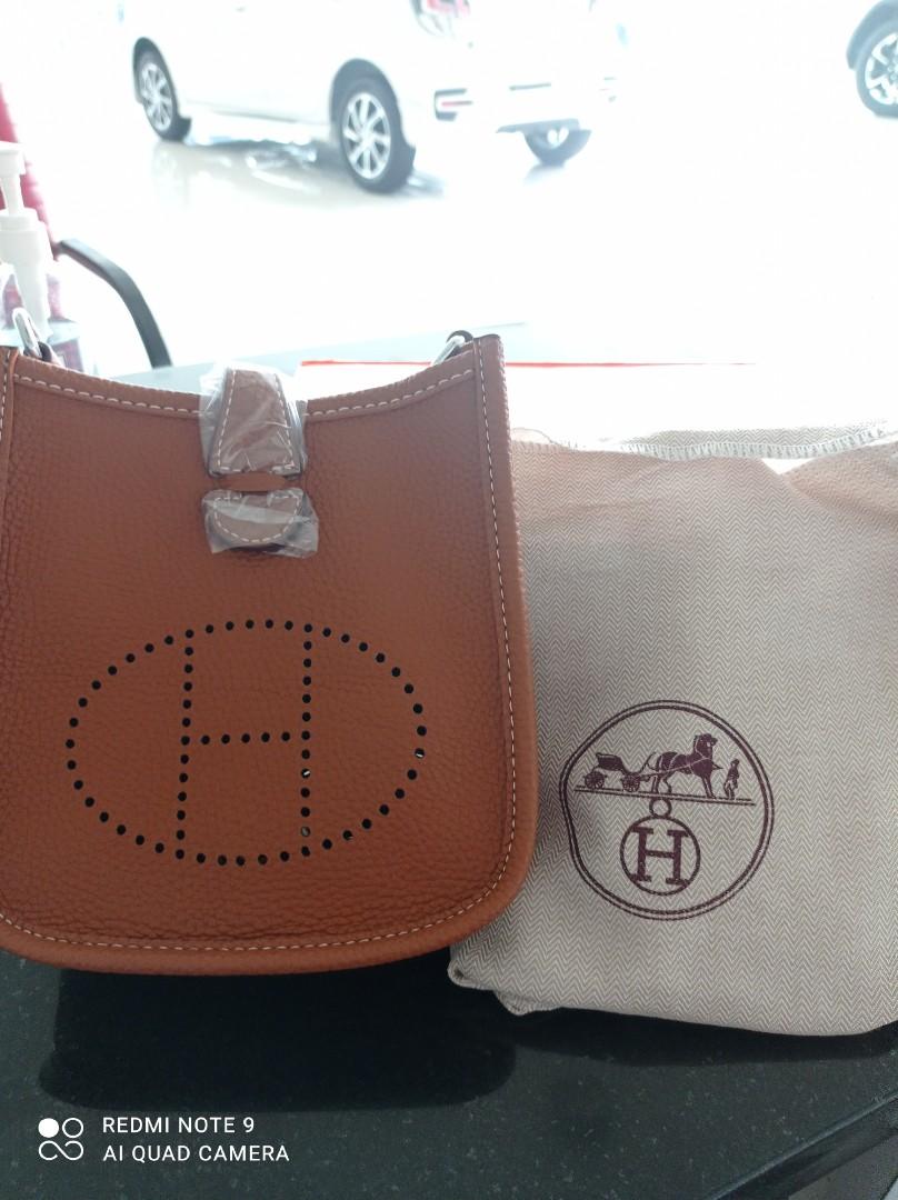 Tas evelyn 2025
