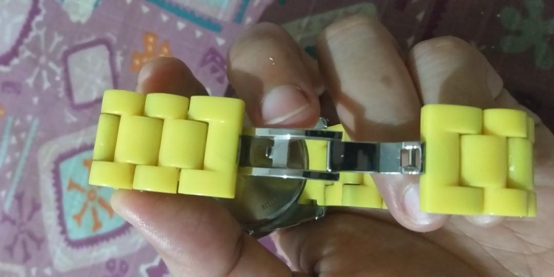Anne klein watch (Category: Women's Watches) located in Manila. Submitted by mallows__ (Listing ID 1128410008, Image 3). Description: Rush sale authentic anne klein watch..