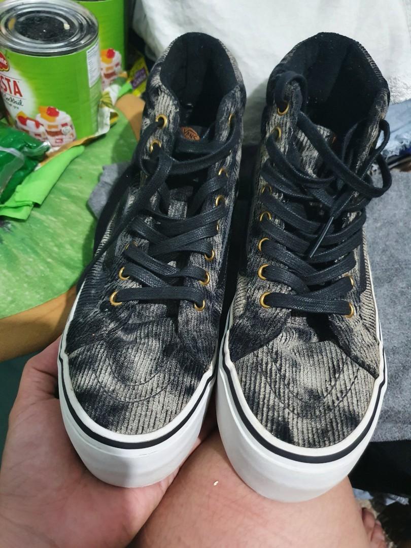 Auth Vans Sk8 hi studded 7 women 5.5 men Women s Fashion