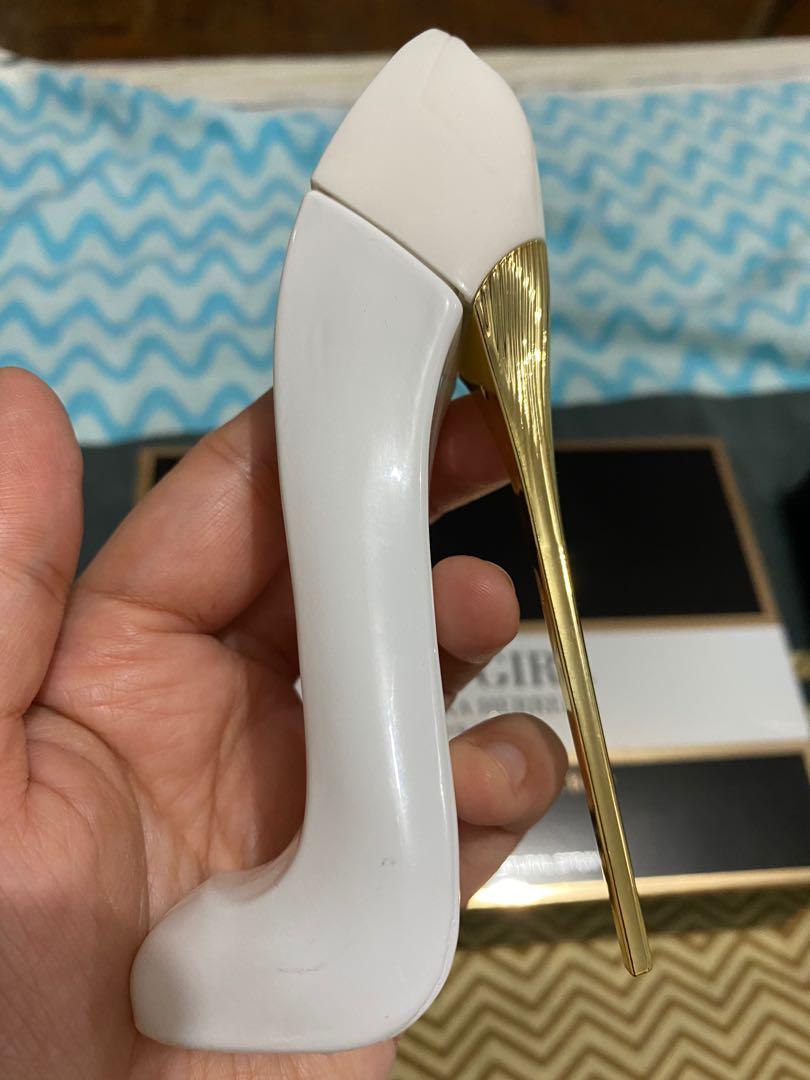 Good girl white carolina herrera sales