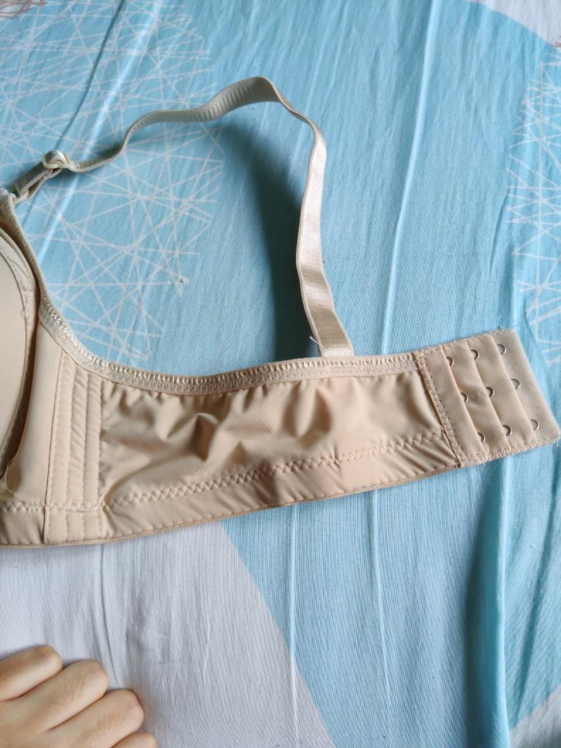 BRAND NEW C cup nude bra, Women's Fashion, New Undergarments & Loungewear on Carousell