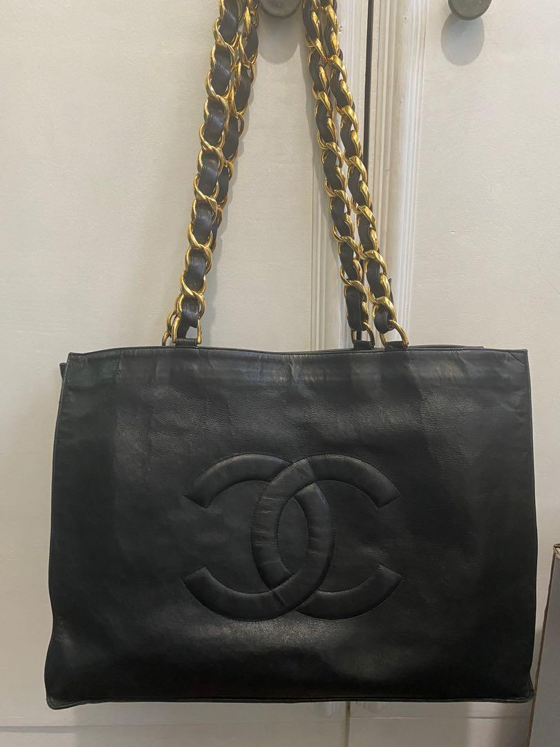 Chanel Chunky Chain XL Tote, Luxury, Bags & Wallets on Carousell