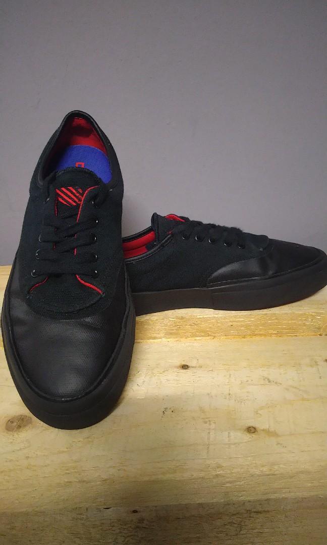 Converse crimson skate clearance