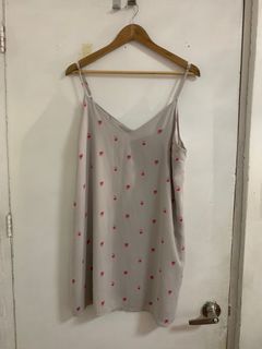 (Category: ) located in . Submitted by cee_wardrobe (Listing ID 1128416686, Image 1). Description: .