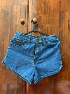 (Category: ) located in . Submitted by nicpreloved (Listing ID 1128391669, Image 1). Description: .