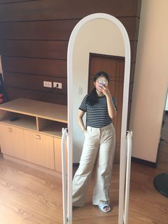 (Category: ) located in . Submitted by alydeclutters_ (Listing ID 1128363928, Image 1). Description: .