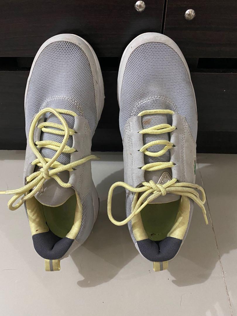 Lacoste Gray Sneakers Size US6.5 Original (Category: Sneakers) located in Pasig City. Submitted by castrocha14 (Listing ID 1128393767, Image 2). Description: Needs a little cleaning Still very nice Size US 6.5.