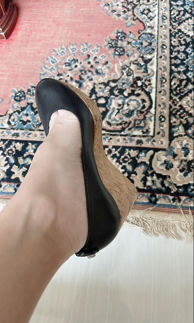 Like new Stuart weitzman corkswoon wedges 6.5 m as seen on Kate