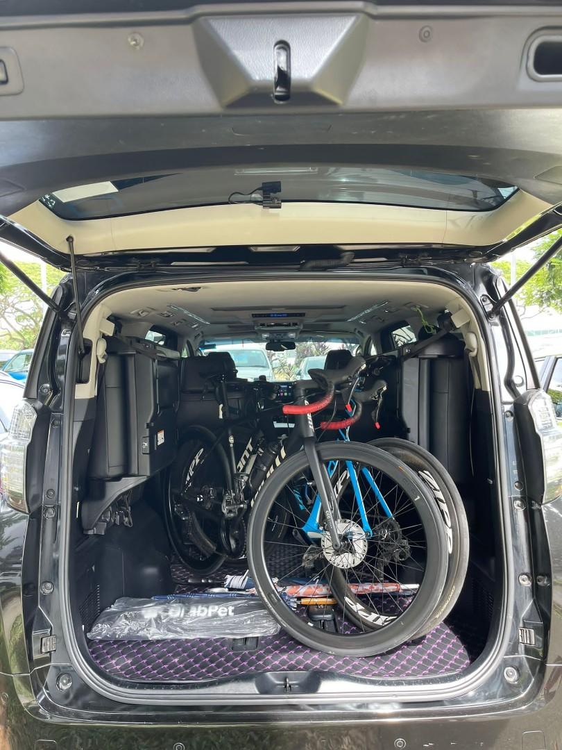 Limousine Alphard Bicycle transport