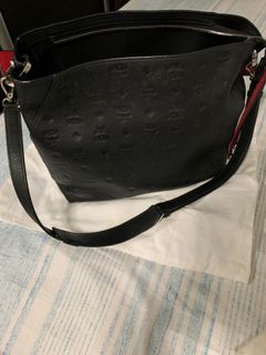 (Category: ) located in . Submitted by hellokitty54 (Listing ID 1128421463, Image 1). Description: .