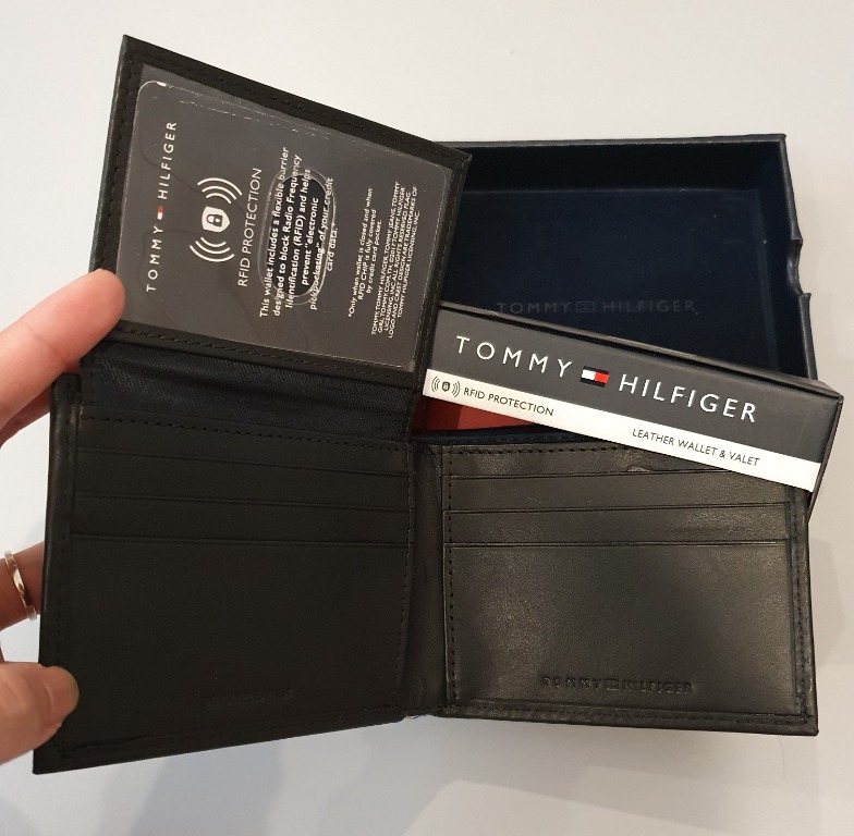 NEVER USED Brand New Tommy Hilfiger Men s Leather Wallet with RFID