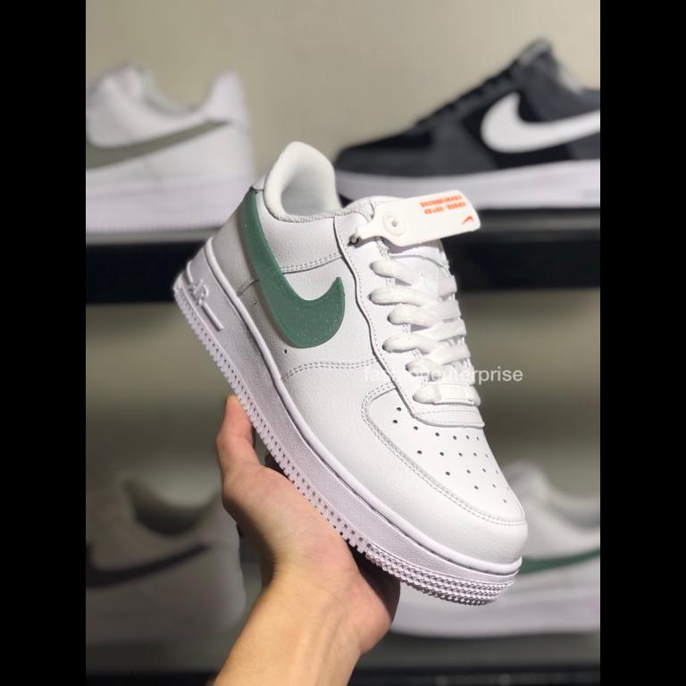 Nike Air Force 1 Low Glitter Swoosh