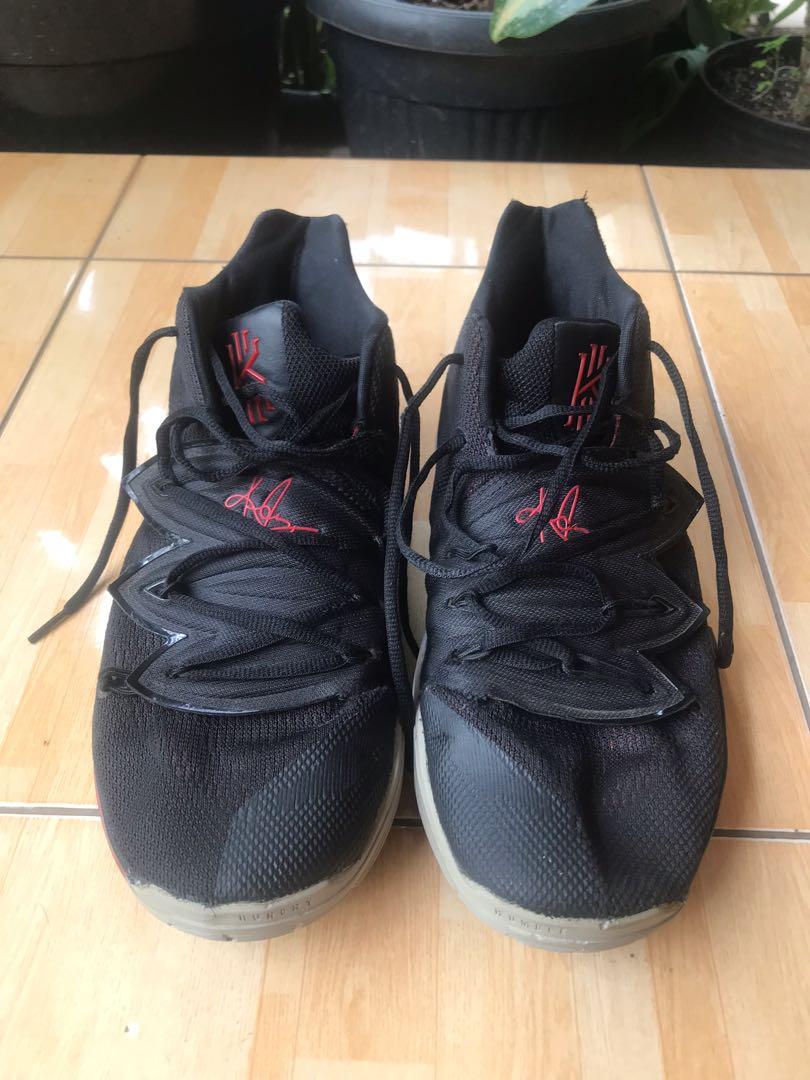 Nike kyrie 5 original size 44 Olah Raga Perlengkapan Olahraga Lainnya di Carousell