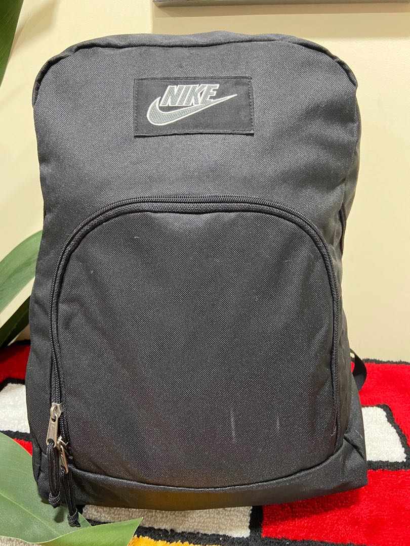 nike vintage backpack