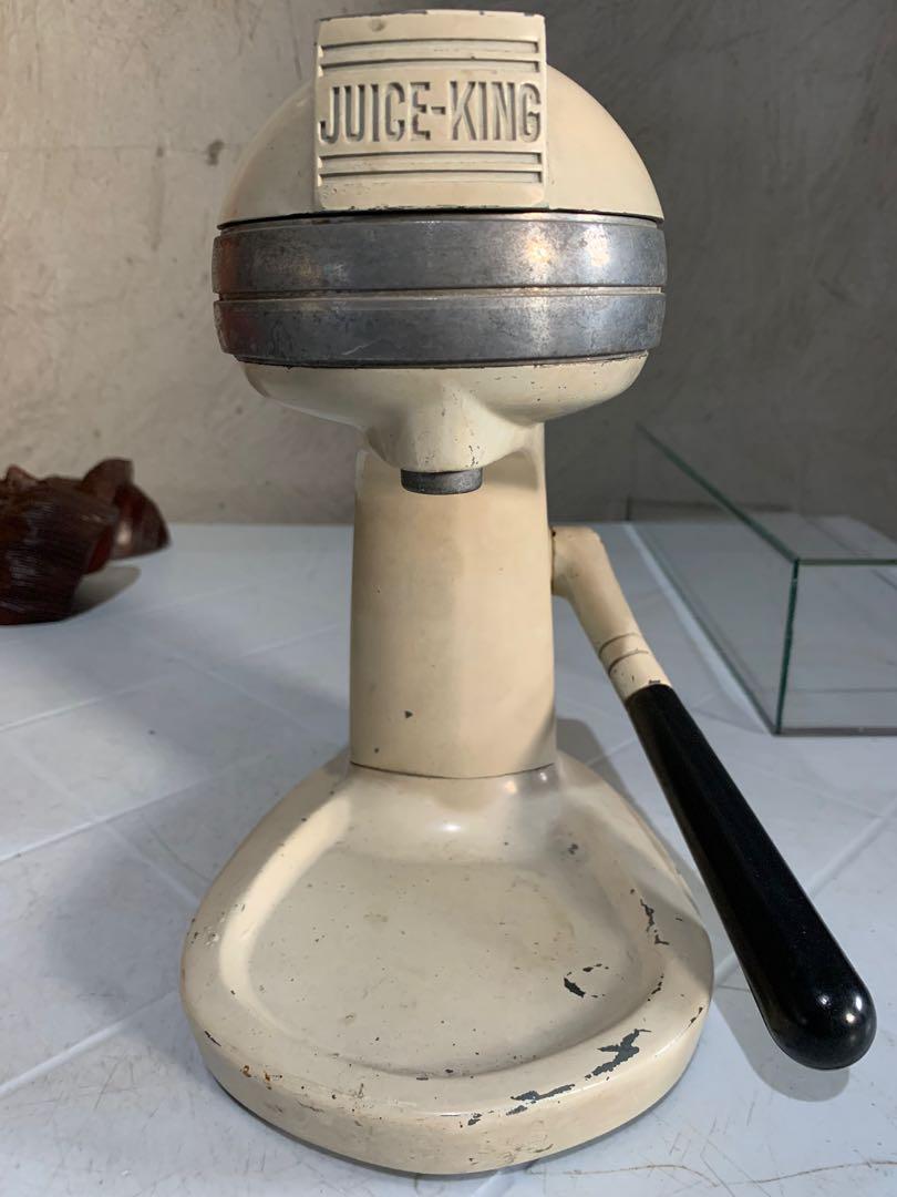 Old Juice-King Fruit Juicer (Category: Juicers, Blenders & Grinders) located in Mandaue City. Submitted by james52 (Listing ID 1128501400, Image 3). Description: Please text me at 0932-416-1233. This is quite heavy.