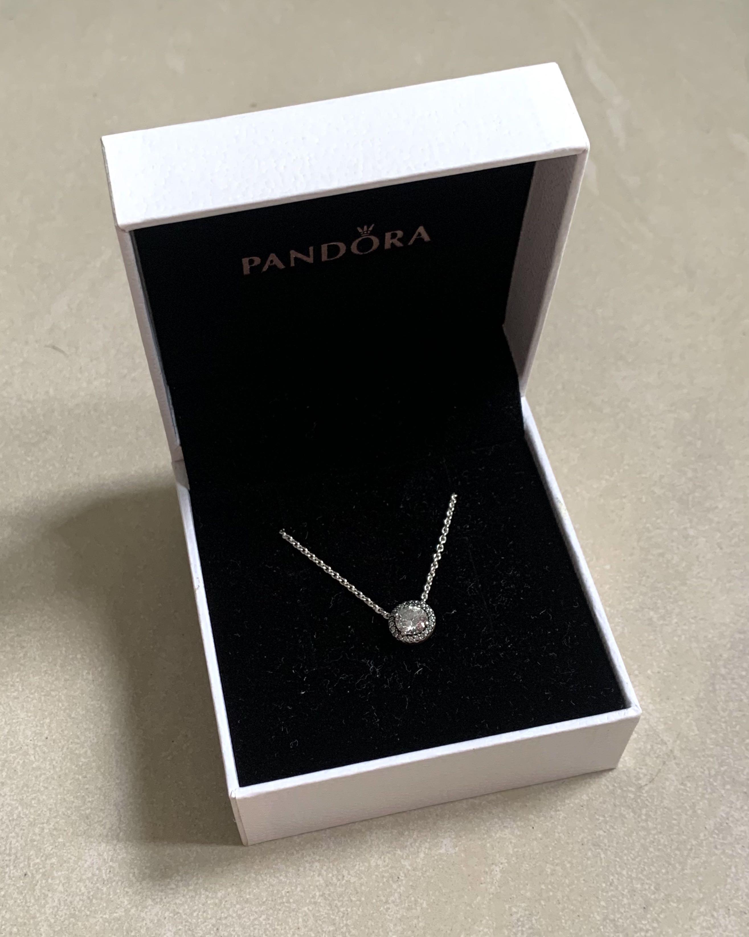 Pandora round outlet halo necklace