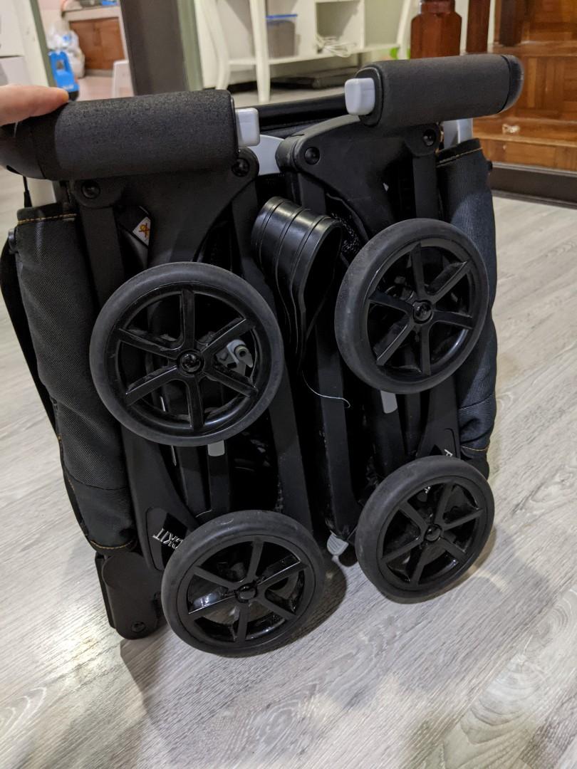 Stroller pockit hot sale urbini