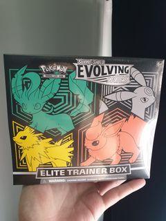 Pokemon Evolving Skies Elite trainer box ETB