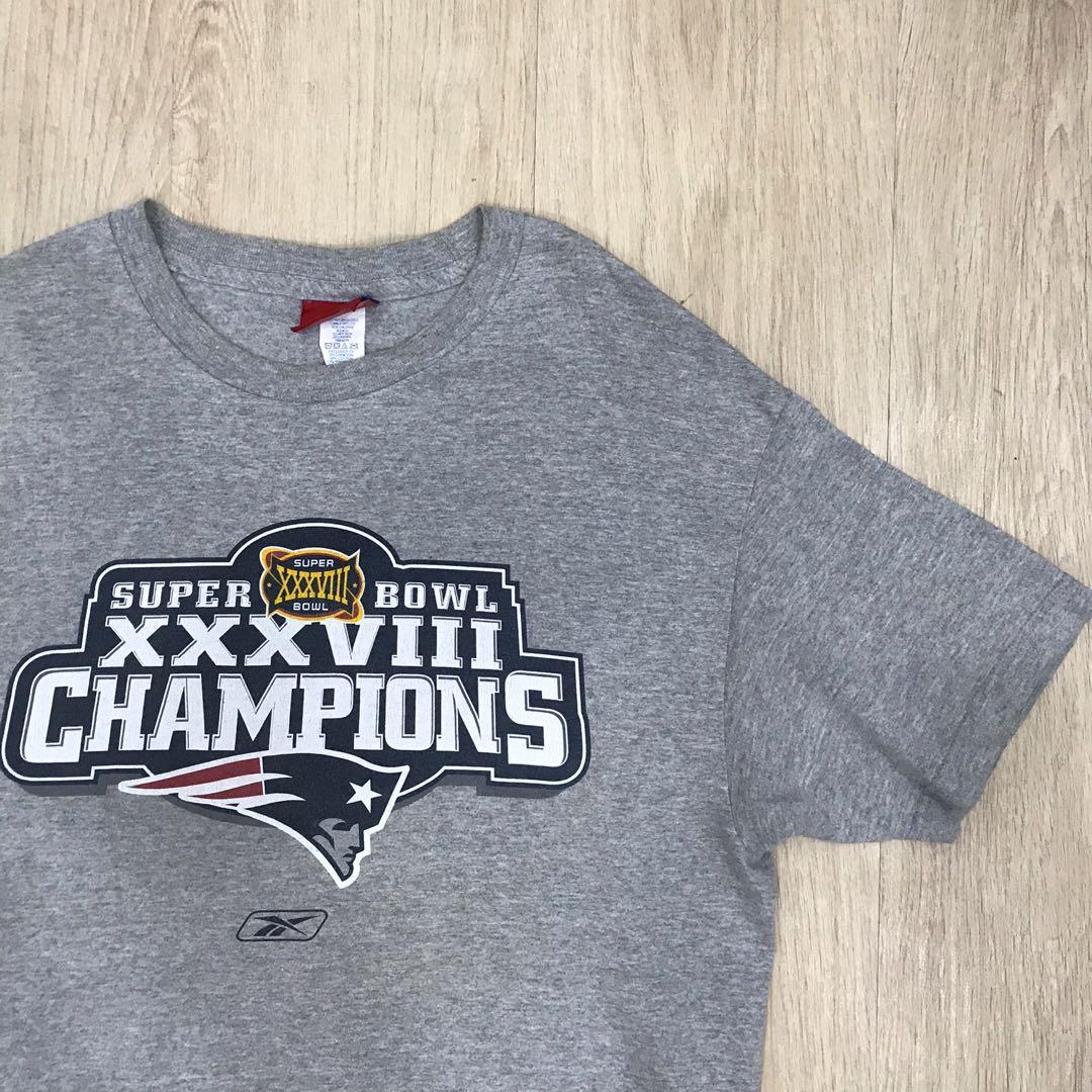 Majestic Athletic NFL New England Patriots Super Bowl 51 Champions T-Shirt  - NFL from USA Sports UK
