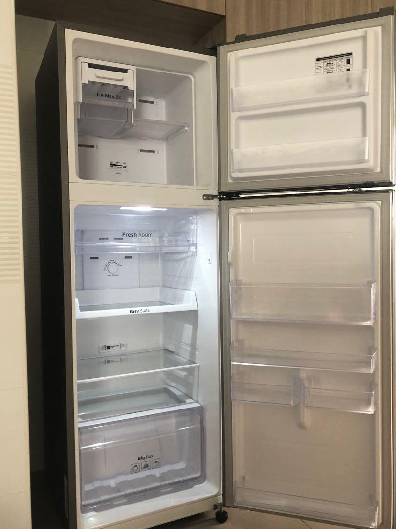 samsung digital inverter fridge inside