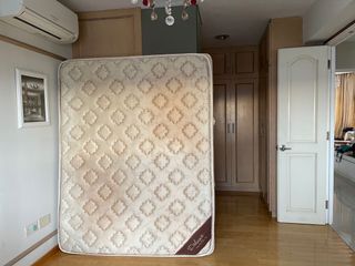 (Category: ) located in . Submitted by kokkonut (Listing ID 1128376270, Image 1). Description: .