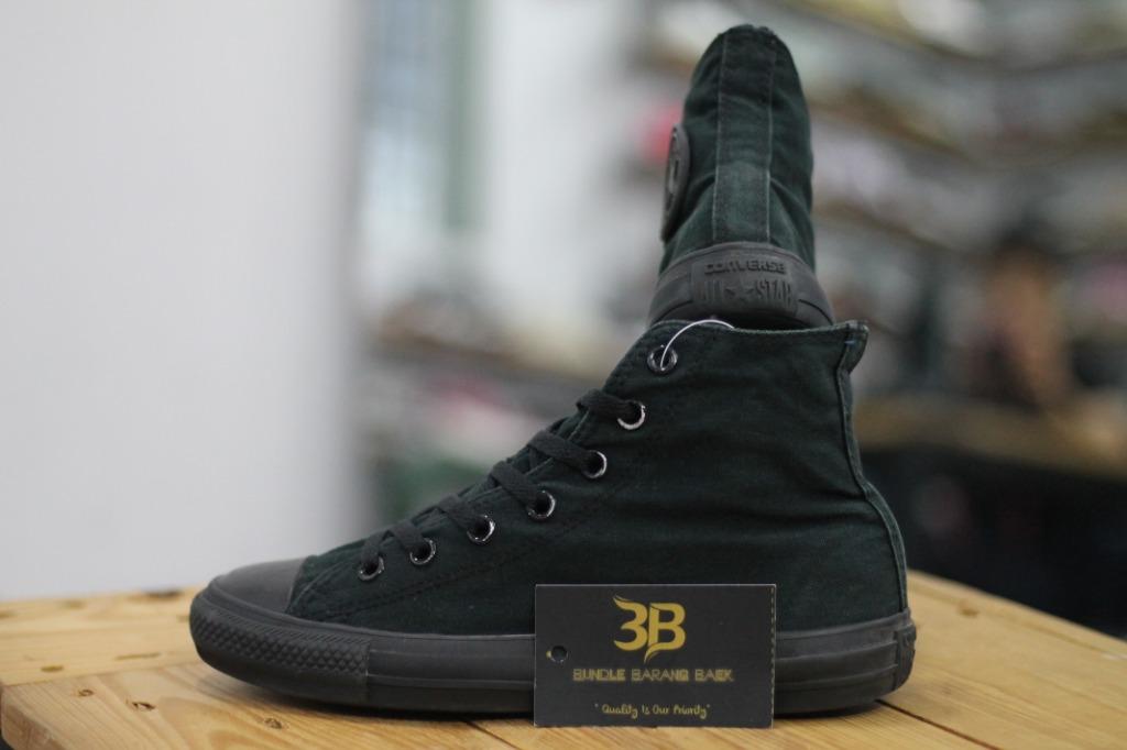 Size 6 UK 39 EUR CONVERSE Chuck Taylor Black Highcut Shoes