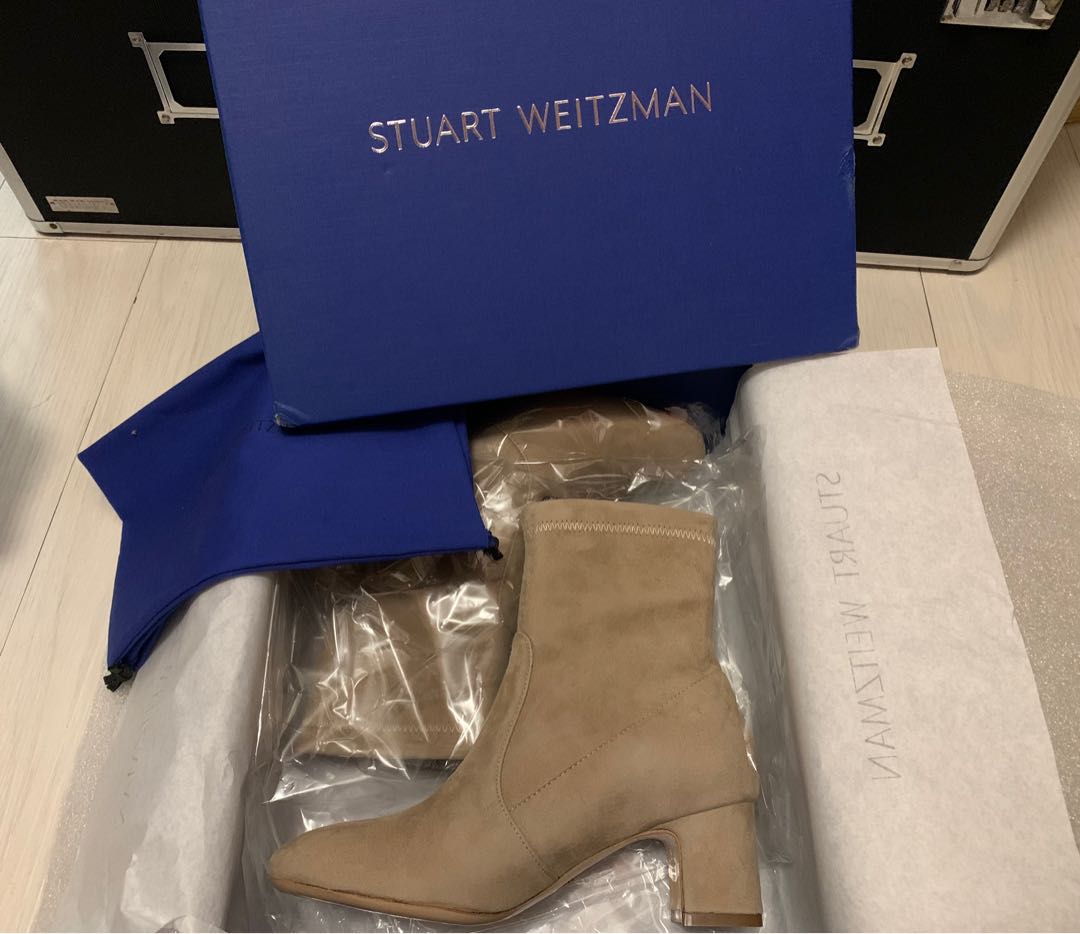 Stuart weitzman niki 60 top